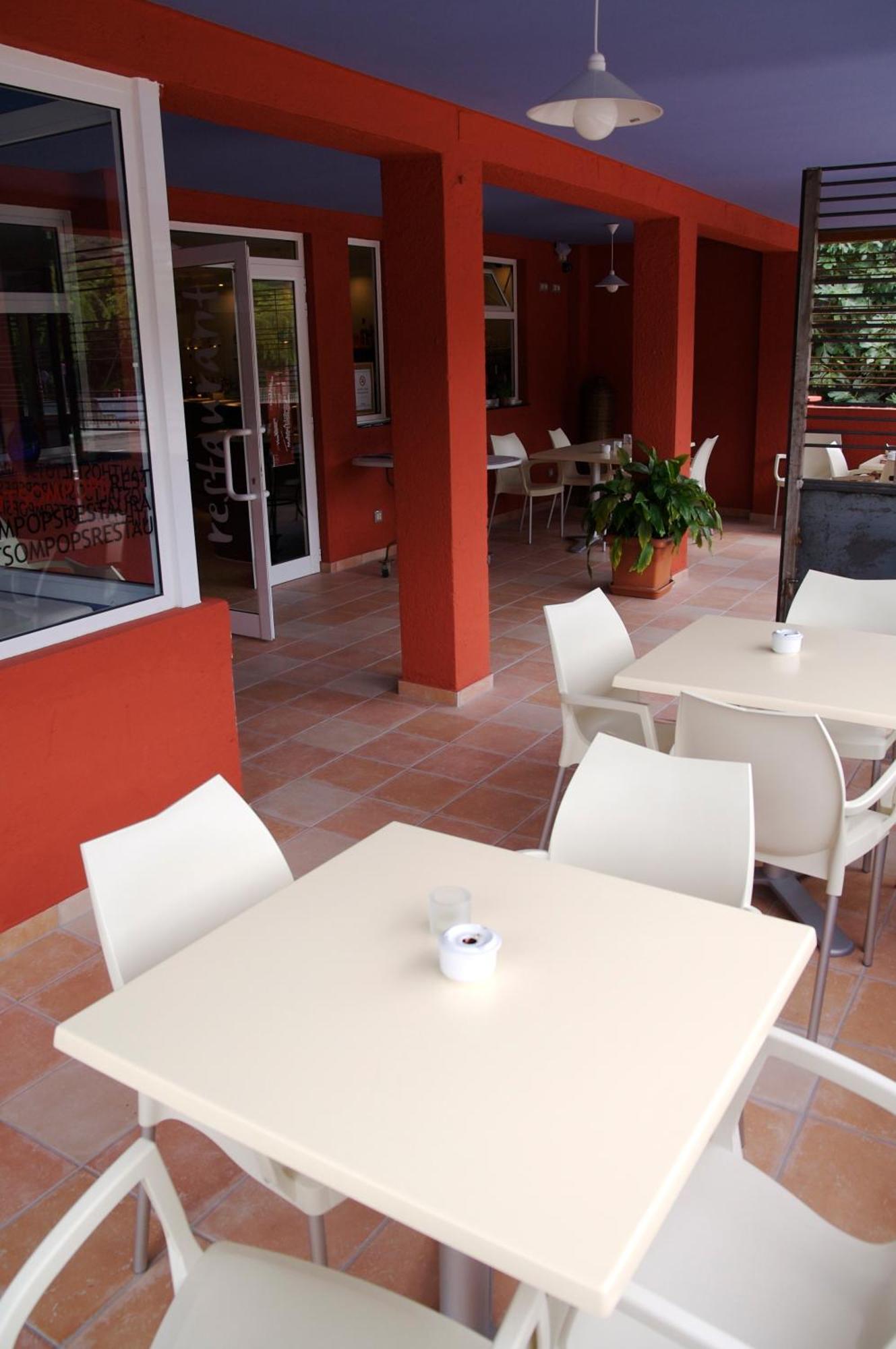 Hostal Totsompops Colera Exterior photo